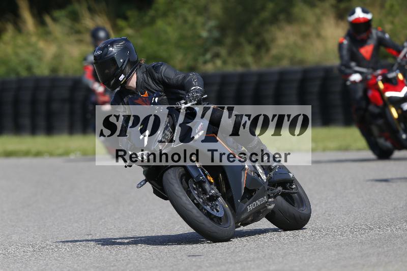 /Archiv-2025/26 11.06.2025 Peter Studer have fun ADR/Gruppe blau/7